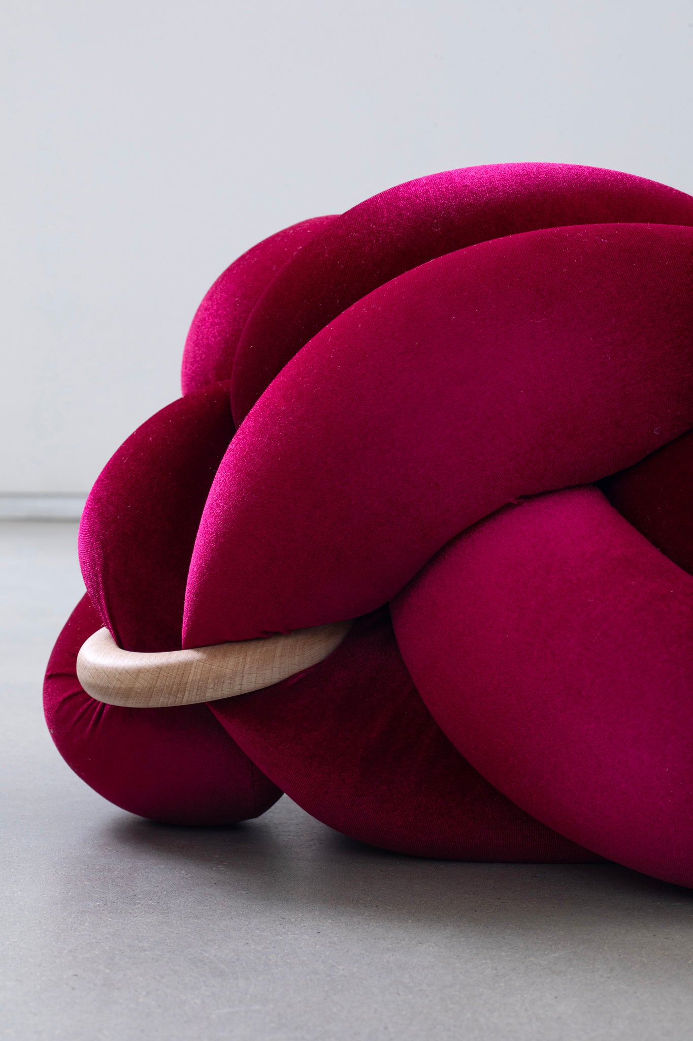 (L) Hot Cherry Knot Floor Cushion