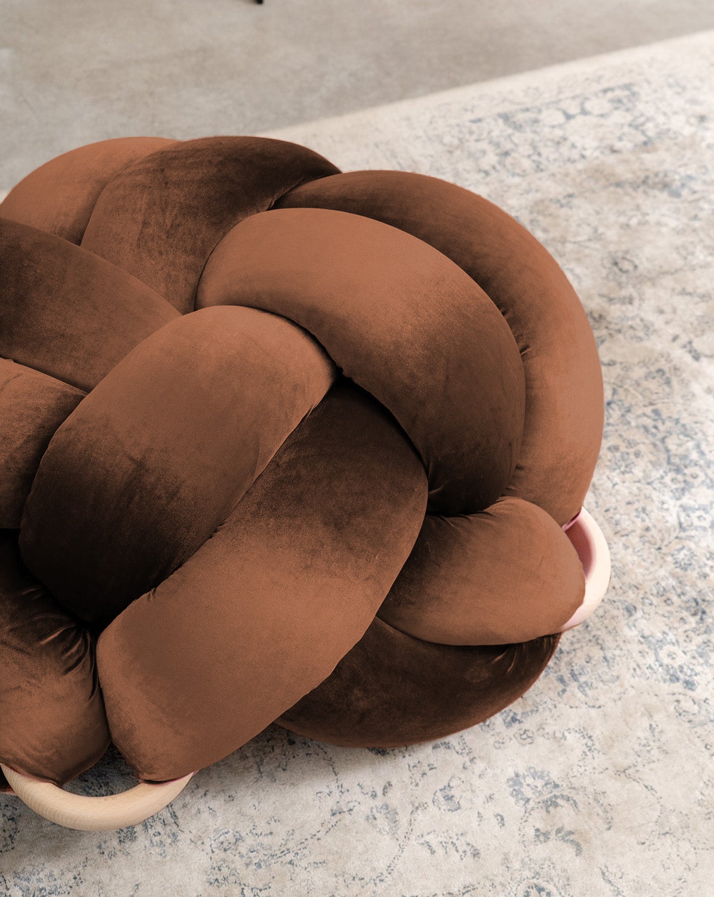 (L) Acorn Velvet Knot Floor Cushion